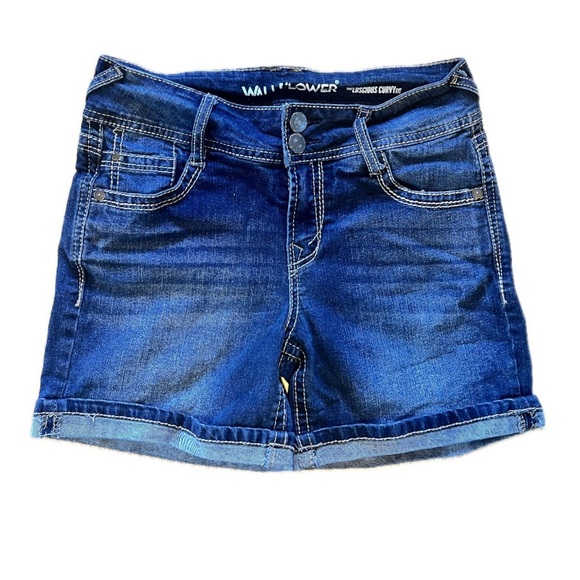 Wallflower Pants - Women's Sz 5 JR Wallflower Denim Short Shorts Stretch Mid Rise Distressed Blue